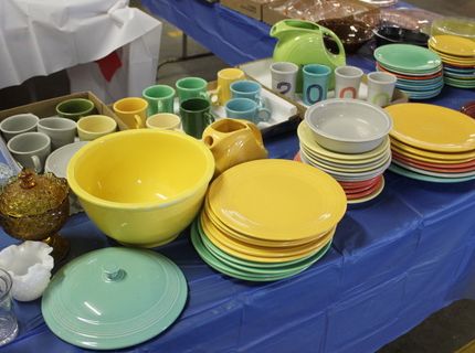 Shipshewana Auction-Antique-FiestaWare Dishes