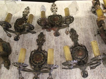 Shipshewana Auction-Antique-Lights