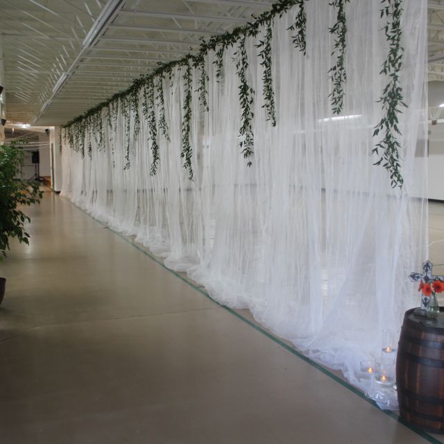 Shipshewana Indiana Wedding Venue Farmstead Expo Barn Ceremony