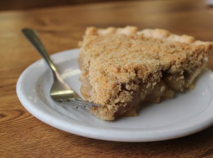 Shipshewana Auction Restaurant slice of dutch apple pie