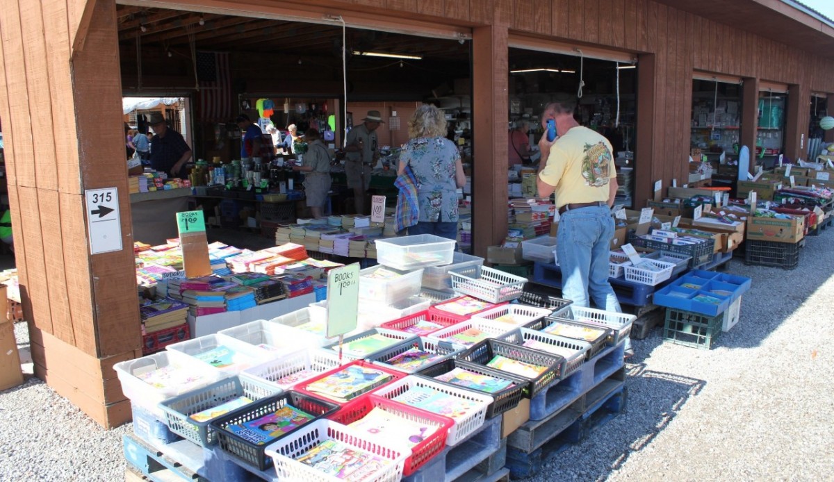 10 Useful Flea Market Products Under $10 You Should Definitely Own