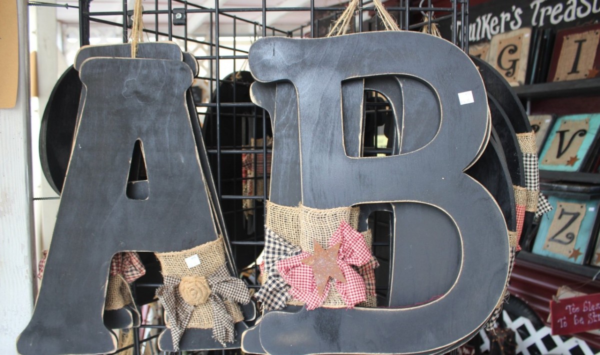30 Handmade Flea Market Items We Love