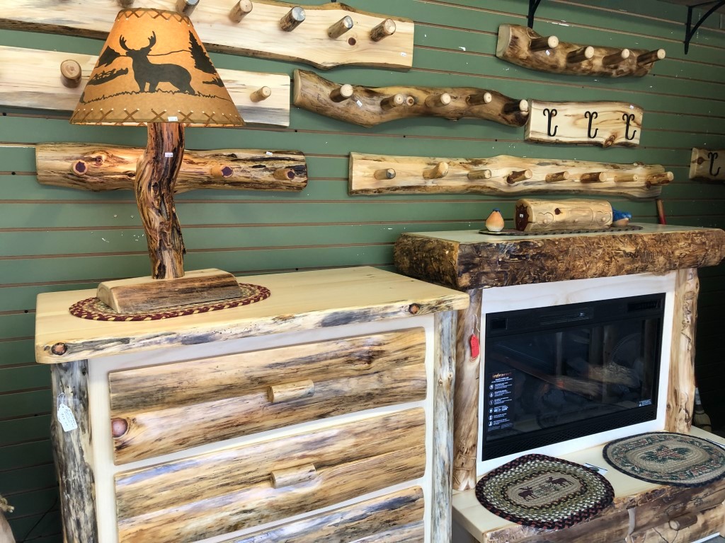 35+ Handmade & Hand-Crafted Booths at Shipshewana Flea Market