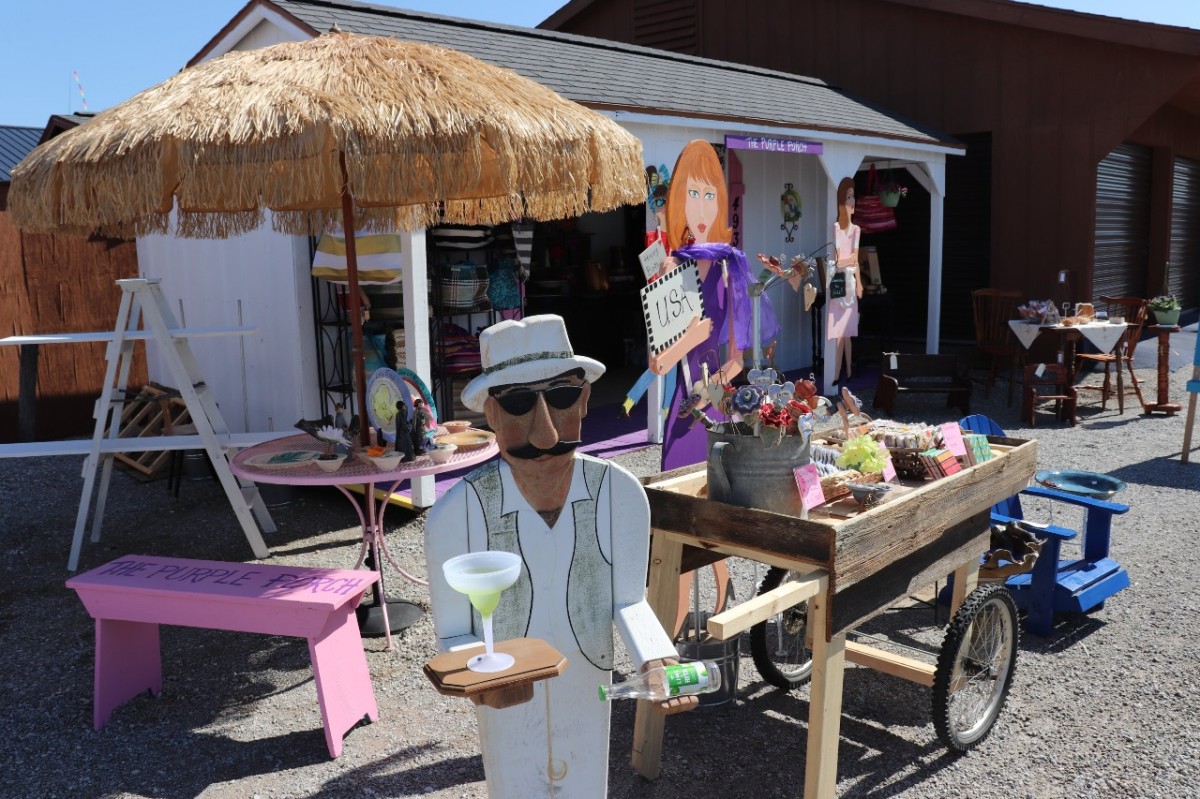 Flea Market Booth Display Tips: Avoid Display Tables