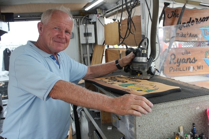 Flea Market Vendor Spotlight: Wooden Signs by Chris