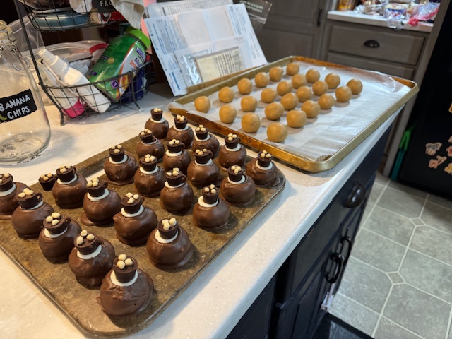 Recipe Box: Holiday Cake Balls