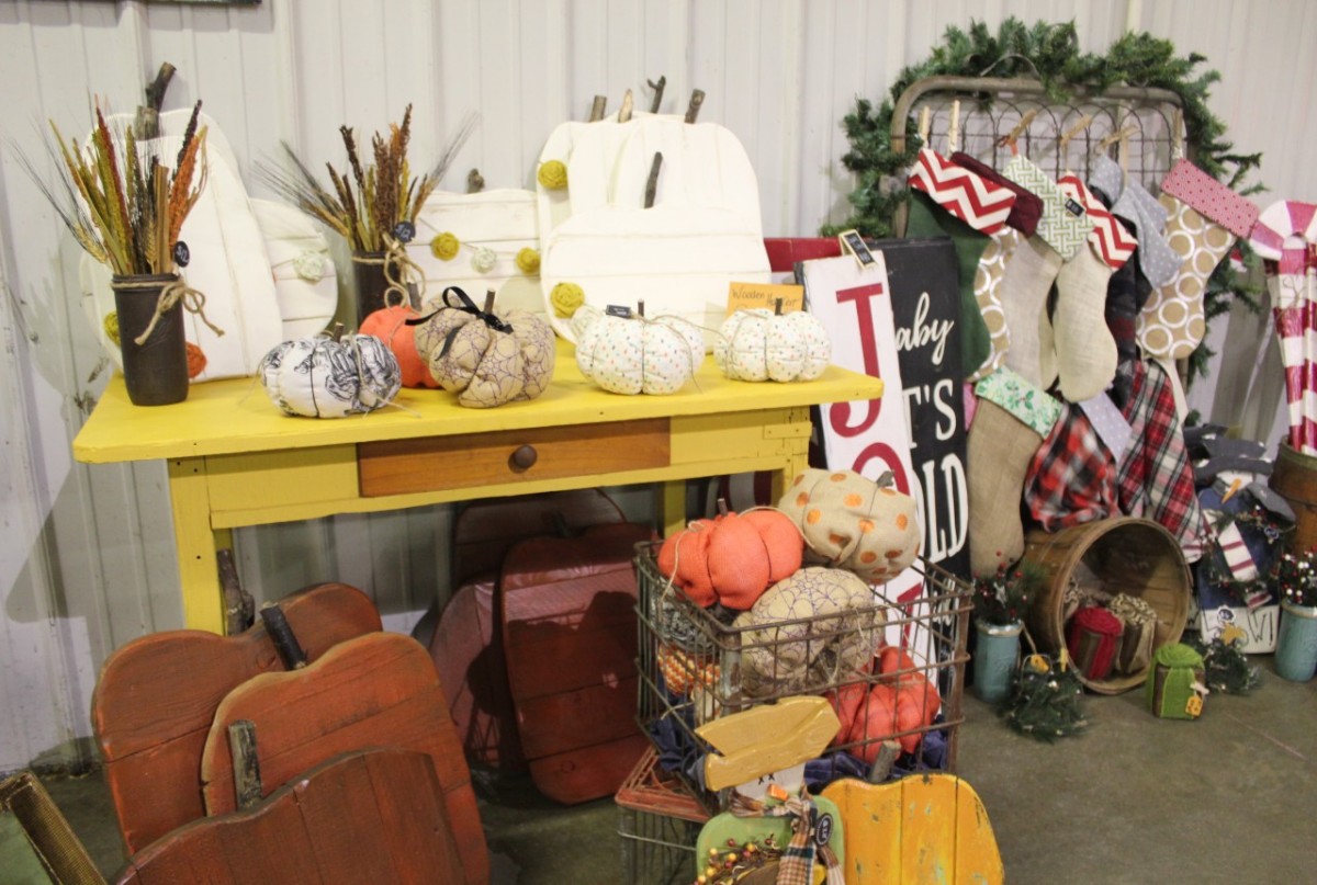 Holiday Craft Shows at Shipshewana Trading Place