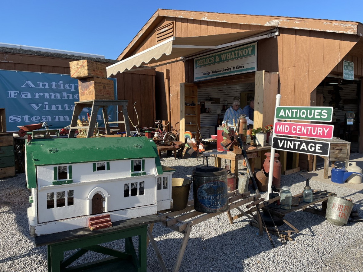 Discover 12 of the Newest Vendors at the Shipshewana Flea Market